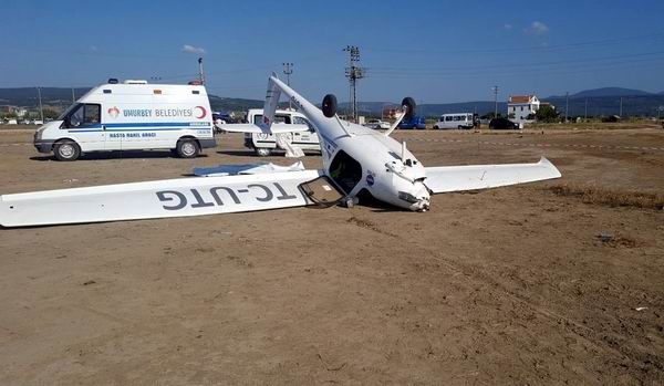Troy Air Fest'te uçak düştü; 1 yaralı