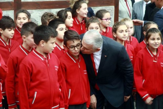 Başbakan Yıldırım, Mehmet Akif Ersoy Evi'nin açılışını yaptı