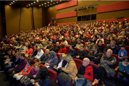 Ankara Sanat Tiyatrosu Çanakkale’de sahne aldı...