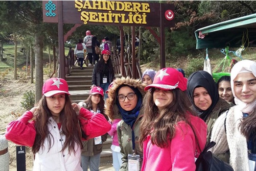 Diyarbakırlı öğrenciler tarihi alanları gezdi