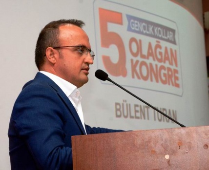 Turan’dan muhalefete eleştiri  “Bu CHP, o CHP değil”