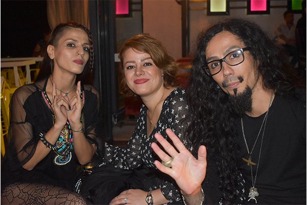İranlı Müzisyenler Lodos Bar’da Eğlendiler