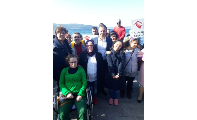 AK Parti’den engelli vatandaşlara destek
