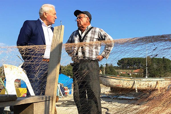 Başkan Yılmaz balıkçı barınağını ziyaret etti