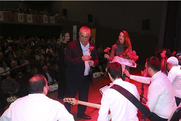 Kepez’de ‘Sevgililer Günü’ konseri