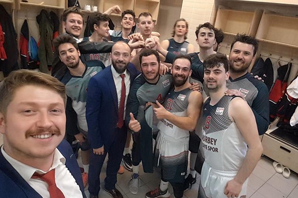 Ankara Anadolu Basket:56  Umurbey Belediyesi:71