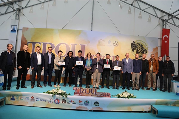 Güney Koreli Yazarlar, Troyazar Festivali’nde