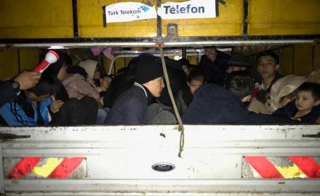 Ayvacık’ta 47 kaçak göçmen yakalandı