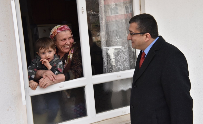 Başkan Öz, mahallelerde vatandaşlarla buluşmaya devam ediyor