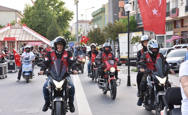 Çan’da motosikletli 19 Mayıs korteji