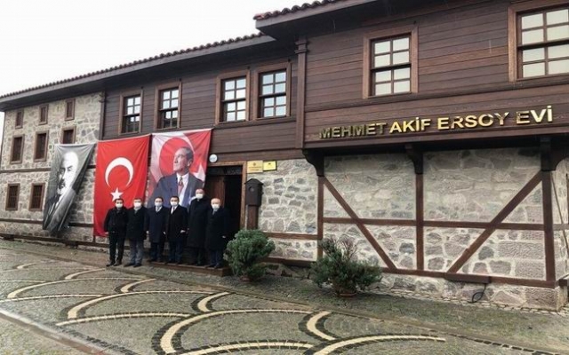 Vali Aktaş'tan Mehmet Akif Ersoy’un evine ziyaret