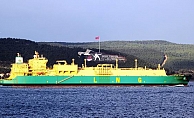 Doğalgaz tankeri Çanakkale Boğazı'ndan geçti