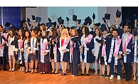 Öğrenciler diplomalarına kavuştu