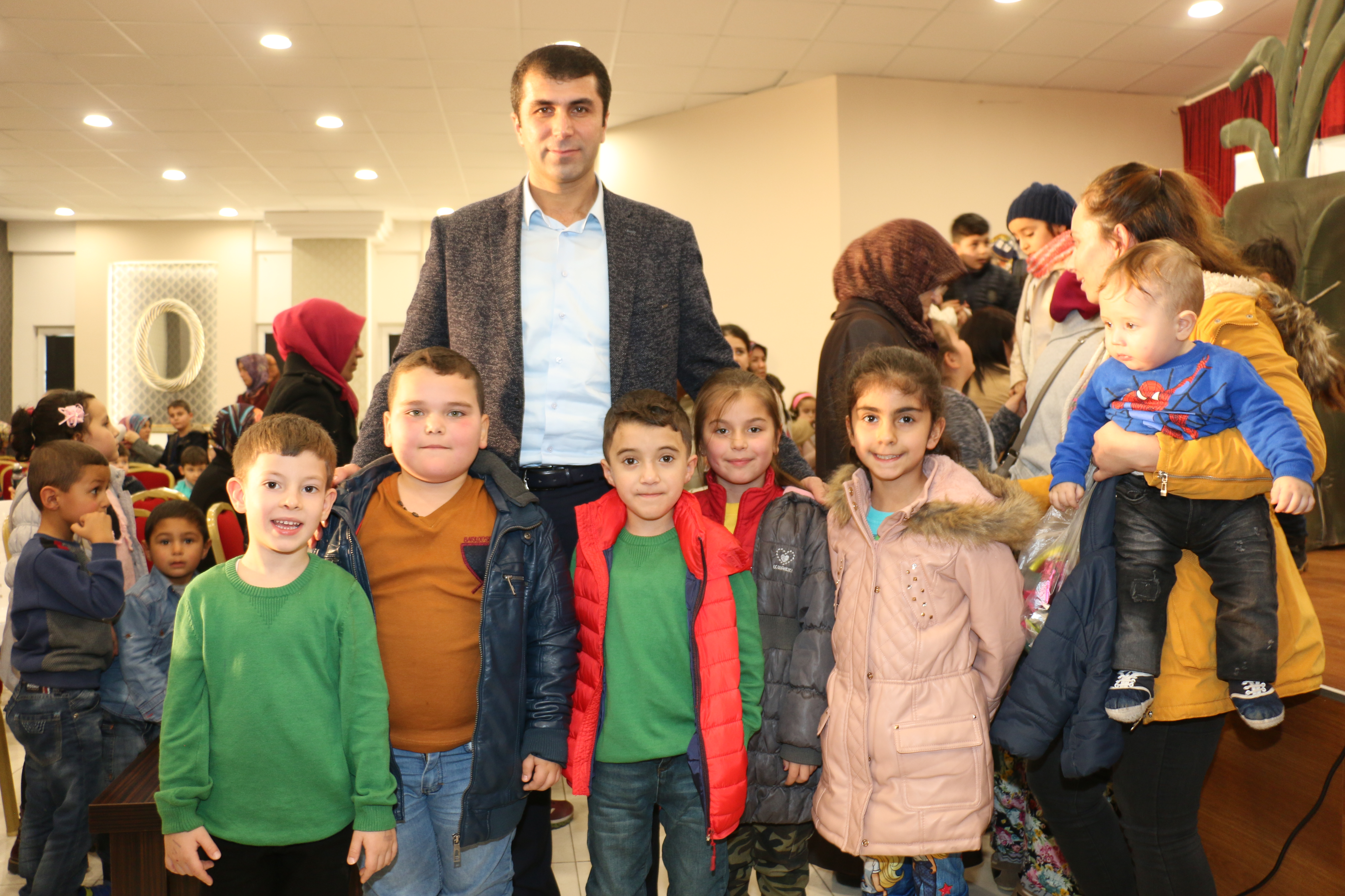 Başkan Arslan’dan çocuklara karne hediyesi